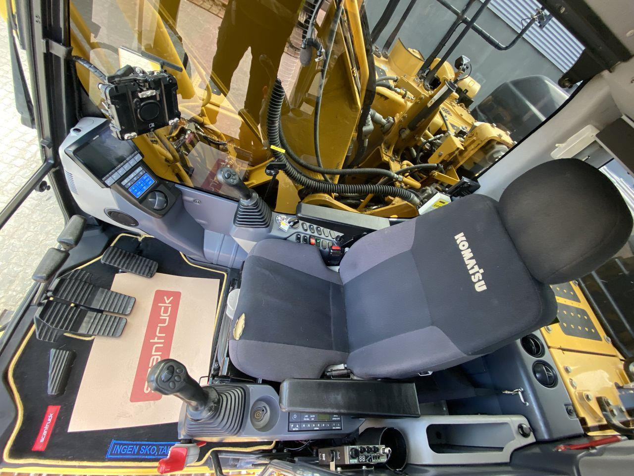 Komatsu PC210LC-11 - Ερπυστριοφόρος εκσκαφέας: φωτογραφία 3 Komatsu PC210LC-11 - Ερπυστριοφόρος εκσκαφέας: φωτογραφία 3