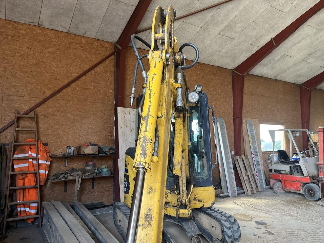 Komatsu PC27MR-2 - Μίνι εκσκαφέας: φωτογραφία 4 Komatsu PC27MR-2 - Μίνι εκσκαφέας: φωτογραφία 4