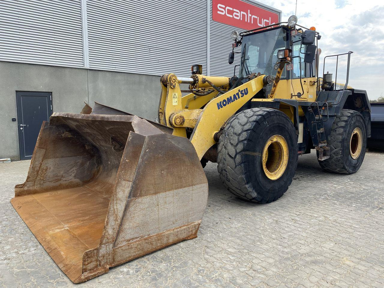 Komatsu WA480-6 - Ελαστιχοφόρος φορτωτής: φωτογραφία 1 Komatsu WA480-6 - Ελαστιχοφόρος φορτωτής: φωτογραφία 1