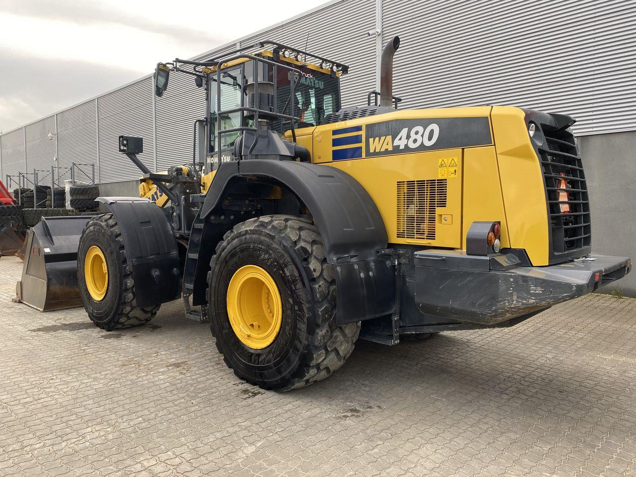 Komatsu WA480-8 - Ελαστιχοφόρος φορτωτής: φωτογραφία 2 Komatsu WA480-8 - Ελαστιχοφόρος φορτωτής: φωτογραφία 2