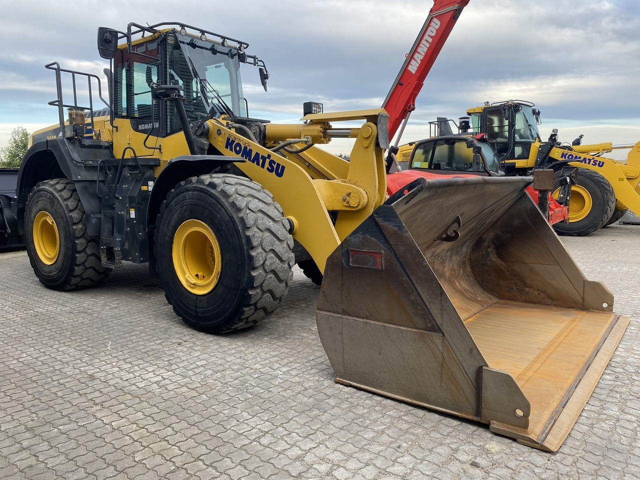 Komatsu WA480-8 - Ελαστιχοφόρος φορτωτής: φωτογραφία 5 Komatsu WA480-8 - Ελαστιχοφόρος φορτωτής: φωτογραφία 5