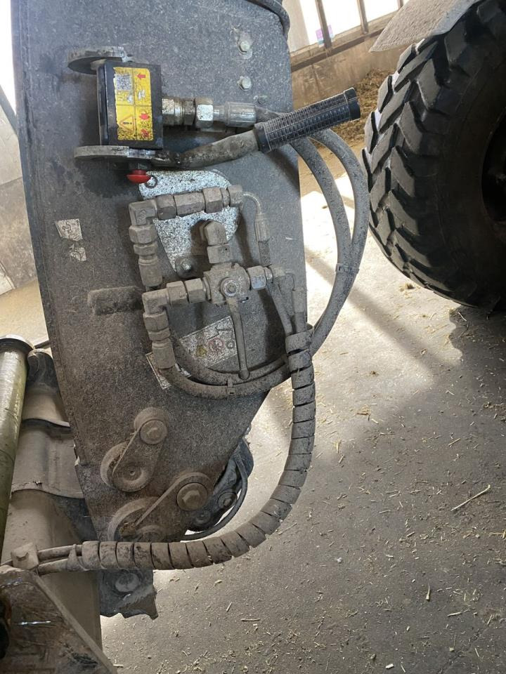 Manitou MLT735-120PS Elite - Τηλεσκοπικός φορτωτής: φωτογραφία 5 Manitou MLT735-120PS Elite - Τηλεσκοπικός φορτωτής: φωτογραφία 5