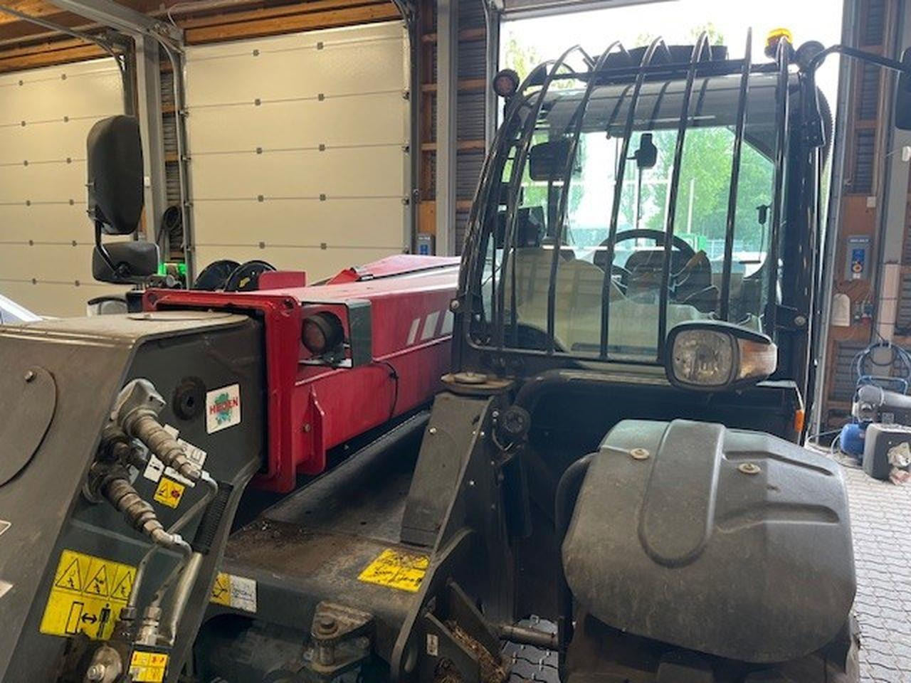 Massey Fergusson TH7038X - Τηλεσκοπικός φορτωτής: φωτογραφία 3 Massey Fergusson TH7038X - Τηλεσκοπικός φορτωτής: φωτογραφία 3