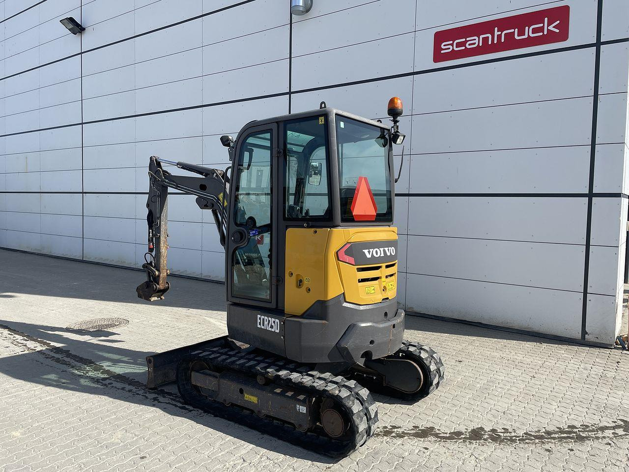 Volvo ECR25 - Μίνι εκσκαφέας: φωτογραφία 2 Volvo ECR25 - Μίνι εκσκαφέας: φωτογραφία 2
