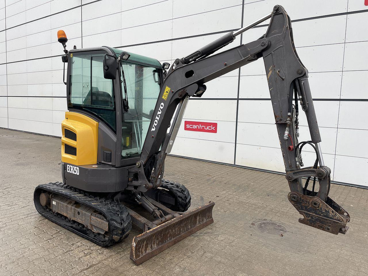 Volvo ECR25 - Μίνι εκσκαφέας: φωτογραφία 5 Volvo ECR25 - Μίνι εκσκαφέας: φωτογραφία 5
