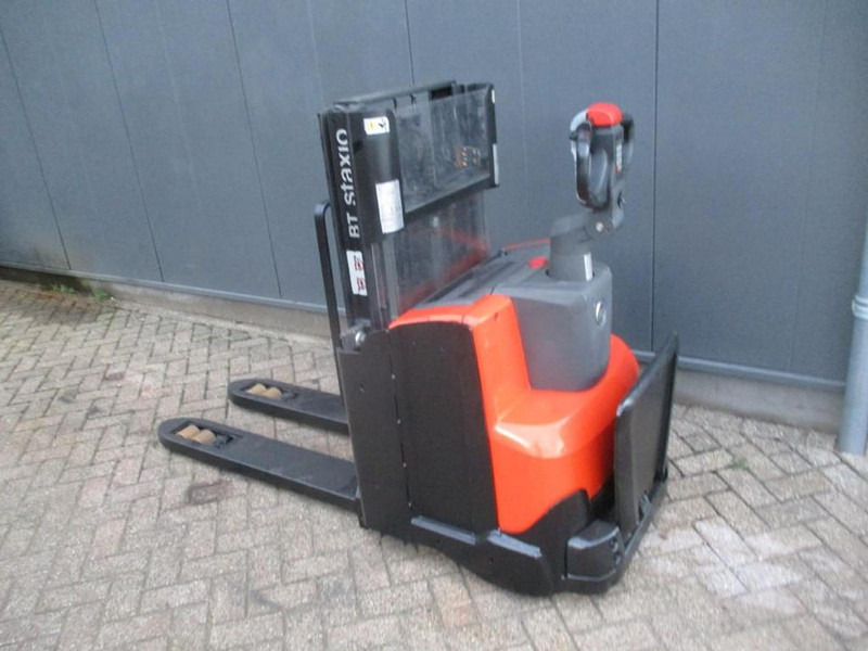 BT SWE 200D - Μηχάνημα στοίβαξης: φωτογραφία 3 BT SWE 200D - Μηχάνημα στοίβαξης: φωτογραφία 3