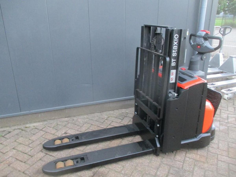 BT SWE 200D - Μηχάνημα στοίβαξης: φωτογραφία 2 BT SWE 200D - Μηχάνημα στοίβαξης: φωτογραφία 2