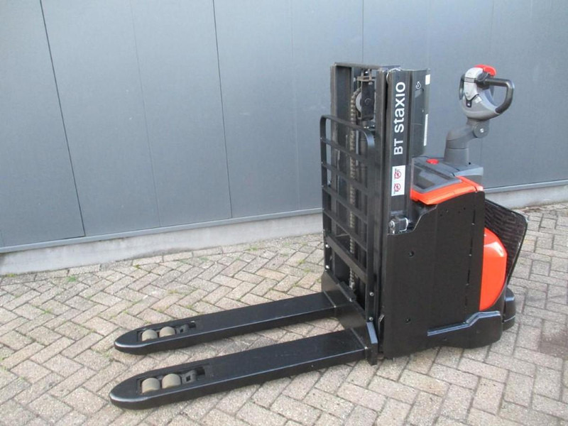 BT SWE 200D - Μηχάνημα στοίβαξης: φωτογραφία 2 BT SWE 200D - Μηχάνημα στοίβαξης: φωτογραφία 2