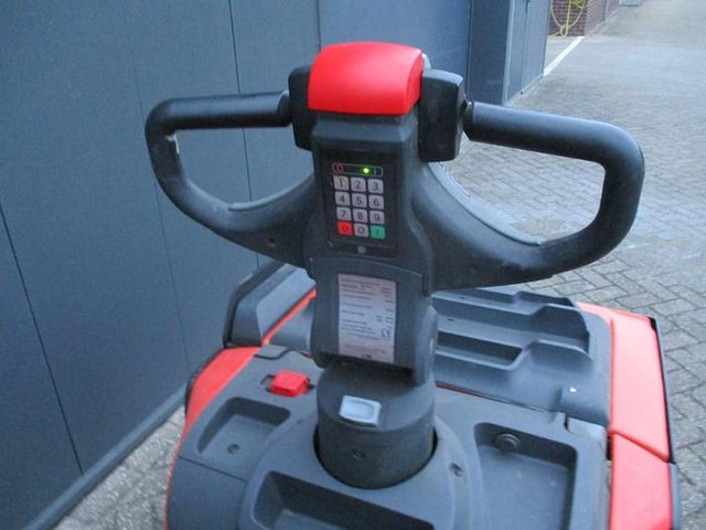 Toyota LPE 250 - Παλετοφόρο: φωτογραφία 5 Toyota LPE 250 - Παλετοφόρο: φωτογραφία 5