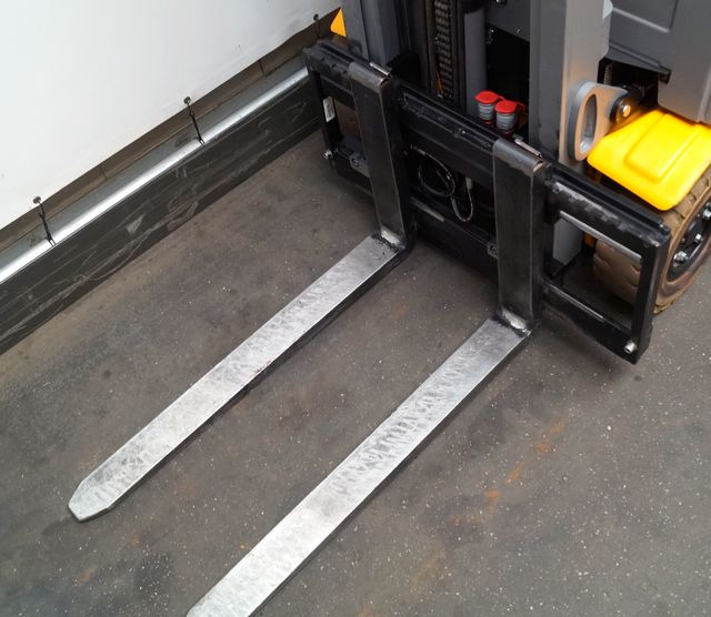 Jungheinrich EFG216 - Ηλεκτροκίνητο περονοφόρο: φωτογραφία 3 Jungheinrich EFG216 - Ηλεκτροκίνητο περονοφόρο: φωτογραφία 3