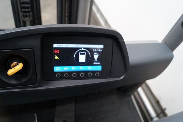 Jungheinrich EFG320 - Ηλεκτροκίνητο περονοφόρο: φωτογραφία 4 Jungheinrich EFG320 - Ηλεκτροκίνητο περονοφόρο: φωτογραφία 4