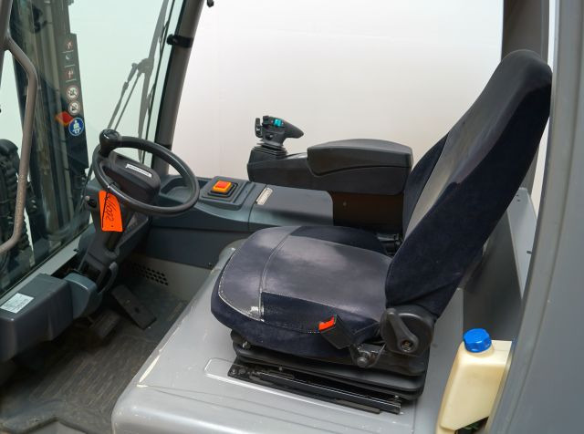 Jungheinrich EFG430 - Ηλεκτροκίνητο περονοφόρο: φωτογραφία 4 Jungheinrich EFG430 - Ηλεκτροκίνητο περονοφόρο: φωτογραφία 4