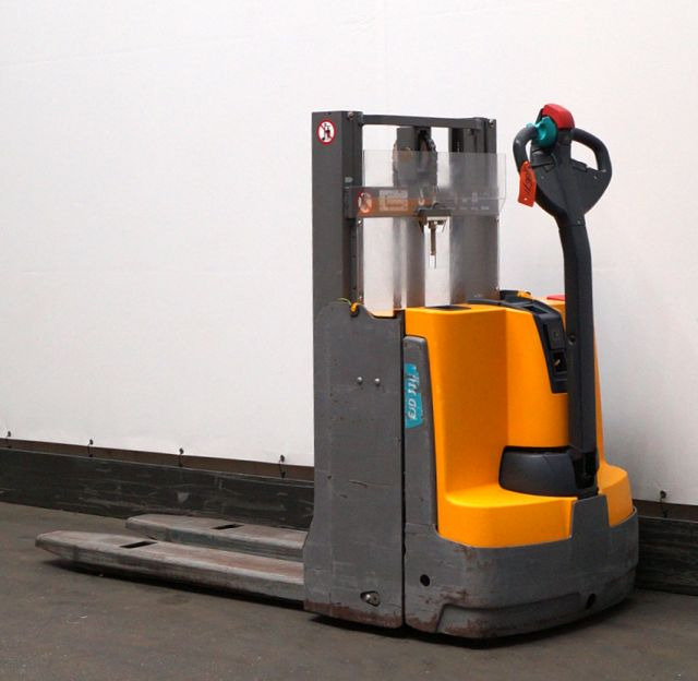 Jungheinrich EJD118 - Μηχάνημα στοίβαξης: φωτογραφία 2 Jungheinrich EJD118 - Μηχάνημα στοίβαξης: φωτογραφία 2