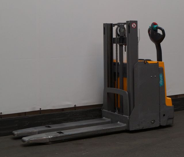 Jungheinrich EJD118 - Μηχάνημα στοίβαξης: φωτογραφία 1 Jungheinrich EJD118 - Μηχάνημα στοίβαξης: φωτογραφία 1