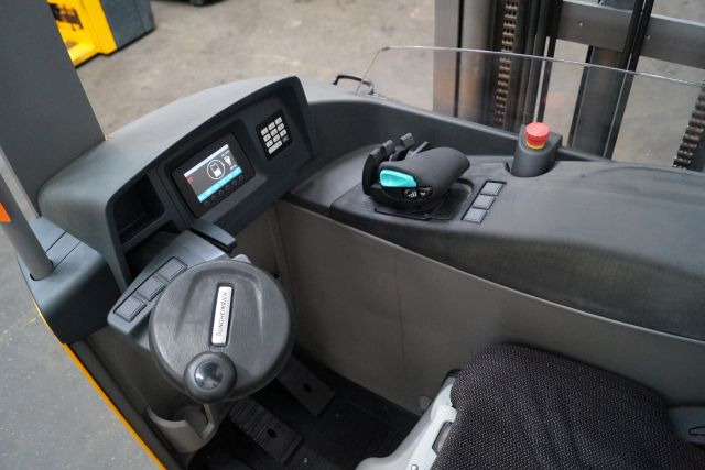 Jungheinrich ETV214 - Ανυψωτικό στενών δρόμων: φωτογραφία 3 Jungheinrich ETV214 - Ανυψωτικό στενών δρόμων: φωτογραφία 3