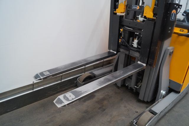 Jungheinrich ETV216 - Ανυψωτικό στενών δρόμων: φωτογραφία 5 Jungheinrich ETV216 - Ανυψωτικό στενών δρόμων: φωτογραφία 5