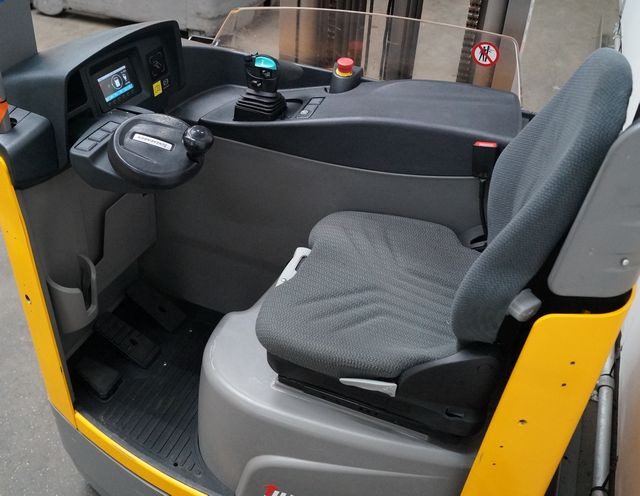 Jungheinrich ETV320 - Ανυψωτικό στενών δρόμων: φωτογραφία 3 Jungheinrich ETV320 - Ανυψωτικό στενών δρόμων: φωτογραφία 3