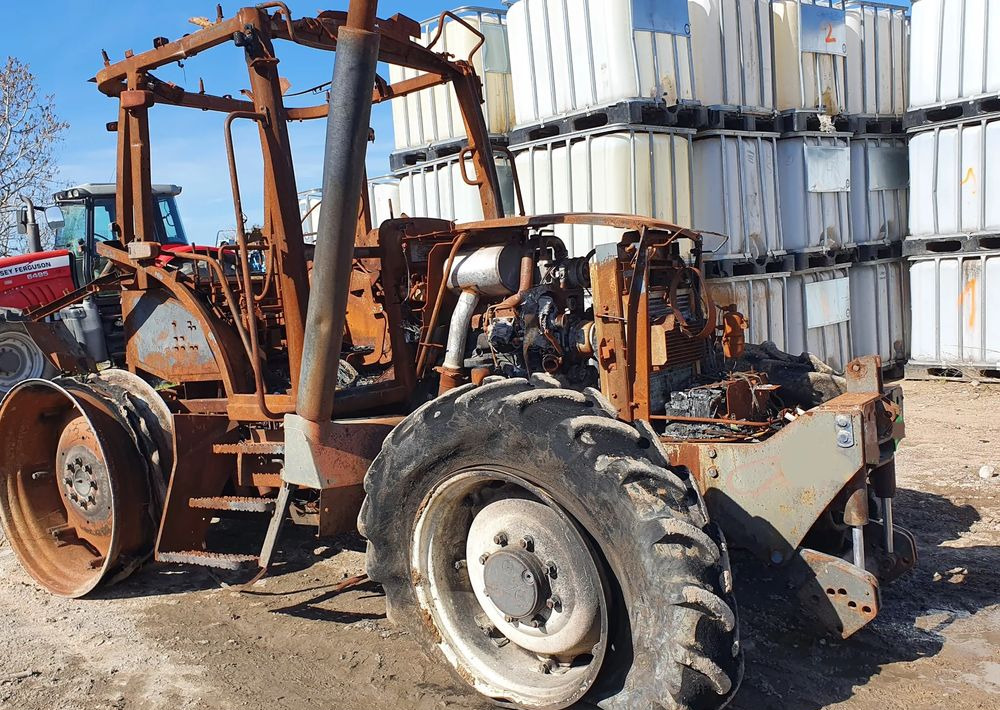 Claas Ares Renault 556 wał blok silnik głowica most zwolnica skrzynia - Κιβώτιο ταχυτήτων για Γεωργικά μηχανήματα: φωτογραφία 1 Claas Ares Renault 556 wał blok silnik głowica most zwolnica skrzynia - Κιβώτιο ταχυτήτων για Γεωργικά μηχανήματα: φωτογραφία 1