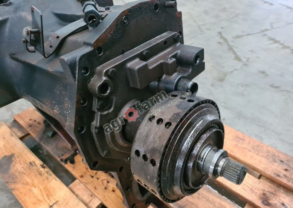 SKRZYNIA BIEGÓW AGROTRON 6150.4 2093319026 - Κιβώτιο ταχυτήτων: φωτογραφία 4 SKRZYNIA BIEGÓW AGROTRON 6150.4 2093319026 - Κιβώτιο ταχυτήτων: φωτογραφία 4