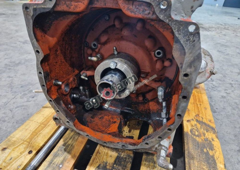 Skrzynia biegów Massey Ferguson 2640 - Κιβώτιο ταχυτήτων: φωτογραφία 2 Skrzynia biegów Massey Ferguson 2640 - Κιβώτιο ταχυτήτων: φωτογραφία 2