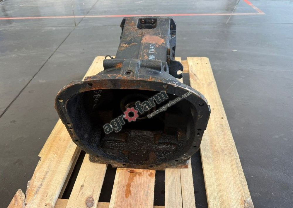 Skrzynia biegów New Holland TN70VA - Κιβώτιο ταχυτήτων: φωτογραφία 2 Skrzynia biegów New Holland TN70VA - Κιβώτιο ταχυτήτων: φωτογραφία 2