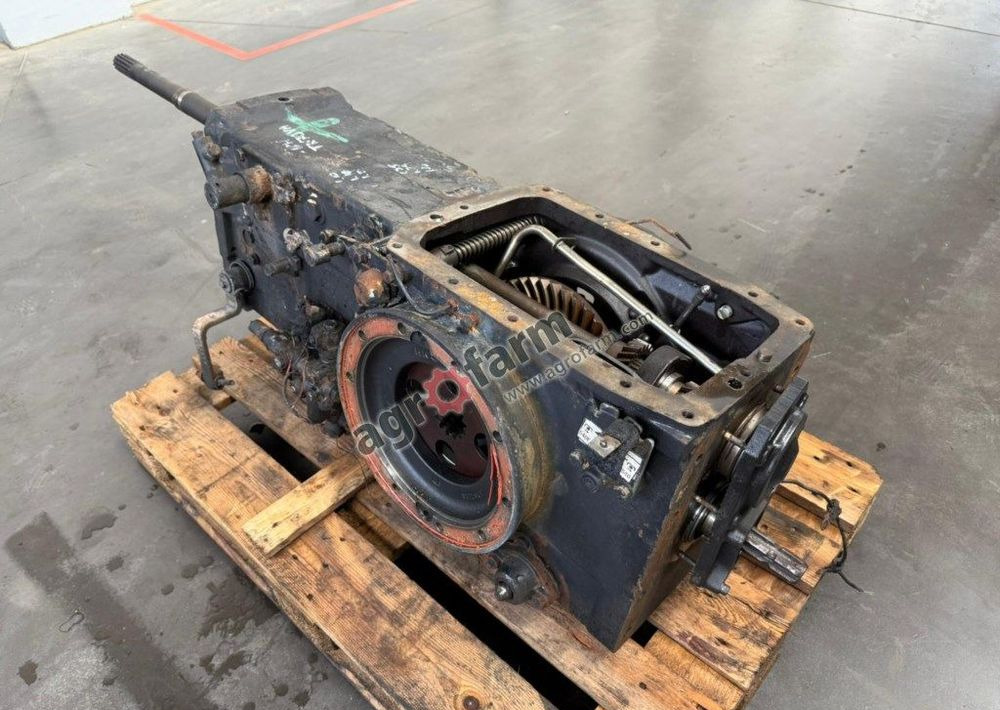 Skrzynia biegów New Holland TN70VA - Κιβώτιο ταχυτήτων: φωτογραφία 2 Skrzynia biegów New Holland TN70VA - Κιβώτιο ταχυτήτων: φωτογραφία 2