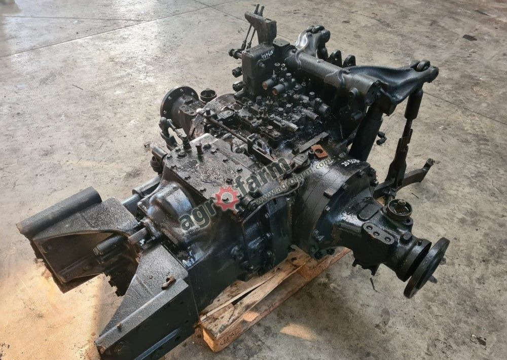 Skrzynia biegów, most tylny John Deere 5080M - Κιβώτιο ταχυτήτων: φωτογραφία 1 Skrzynia biegów, most tylny John Deere 5080M - Κιβώτιο ταχυτήτων: φωτογραφία 1