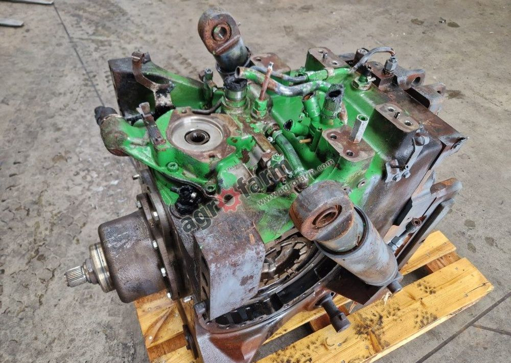 Tylny most John Deere 6195R - Κιβώτιο ταχυτήτων: φωτογραφία 1 Tylny most John Deere 6195R - Κιβώτιο ταχυτήτων: φωτογραφία 1