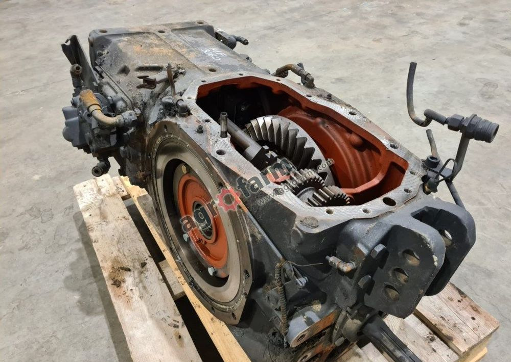 Tylny most Massey Ferguson 3080 3582429M1 - Κιβώτιο ταχυτήτων: φωτογραφία 2 Tylny most Massey Ferguson 3080 3582429M1 - Κιβώτιο ταχυτήτων: φωτογραφία 2