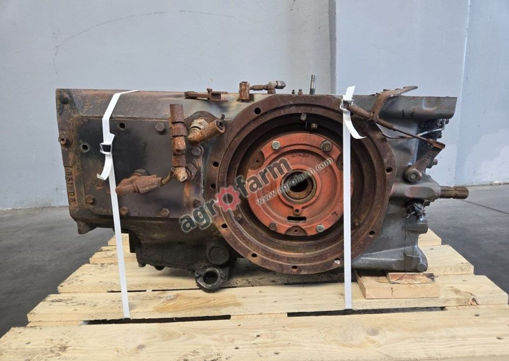 Tylny most Renault Ares 556 RZ 851B6 - Κιβώτιο ταχυτήτων: φωτογραφία 4 Tylny most Renault Ares 556 RZ 851B6 - Κιβώτιο ταχυτήτων: φωτογραφία 4