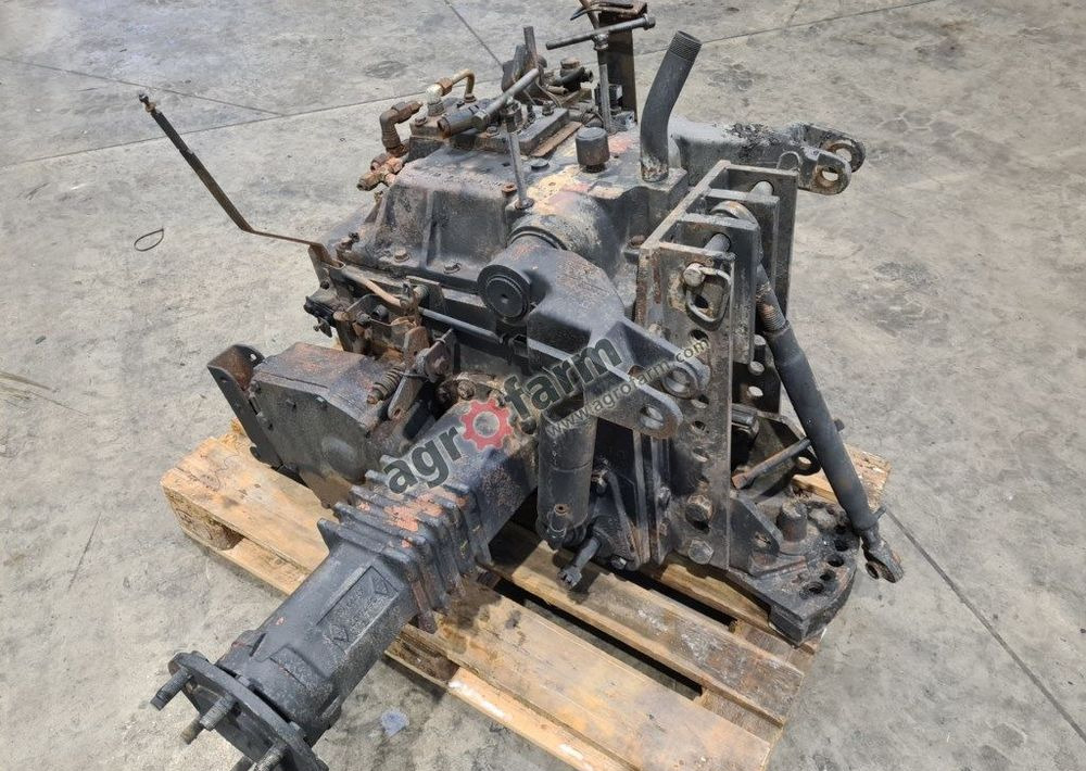 Tylny most Renault Ceres 85 - Κιβώτιο ταχυτήτων: φωτογραφία 4 Tylny most Renault Ceres 85 - Κιβώτιο ταχυτήτων: φωτογραφία 4