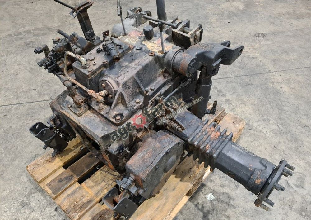 Tylny most Renault Ceres 85 - Κιβώτιο ταχυτήτων: φωτογραφία 2 Tylny most Renault Ceres 85 - Κιβώτιο ταχυτήτων: φωτογραφία 2