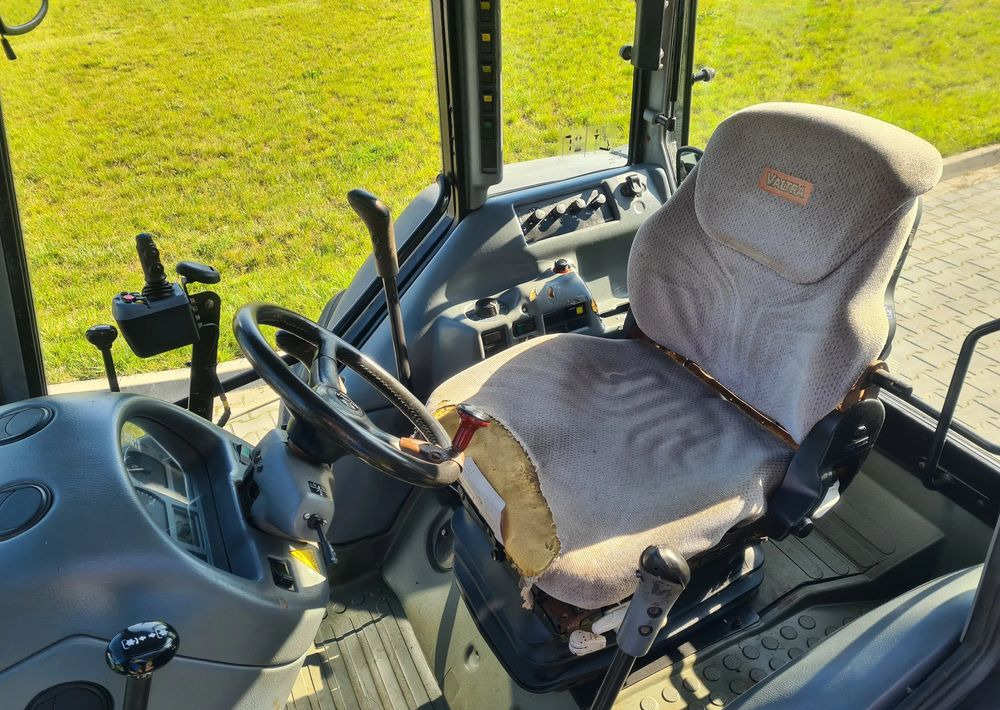 Valtra A95 - Τρακτέρ: φωτογραφία 5 Valtra A95 - Τρακτέρ: φωτογραφία 5