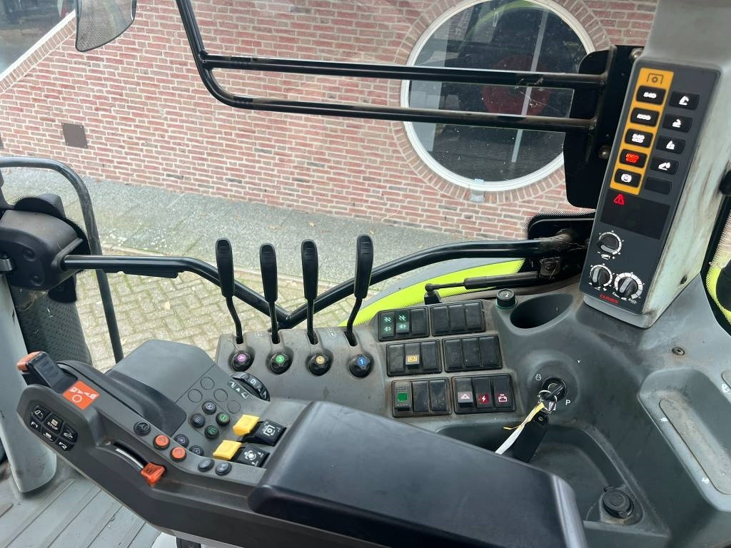 Leasing Claas Arion 610 CIS  Claas Arion 610 CIS: φωτογραφία 12