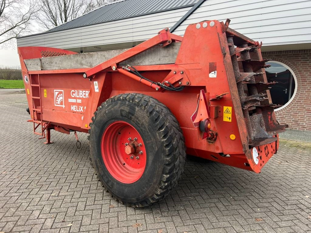 Gilibert Helix 5 - Κοπροδιανομέας: φωτογραφία 3 Gilibert Helix 5 - Κοπροδιανομέας: φωτογραφία 3