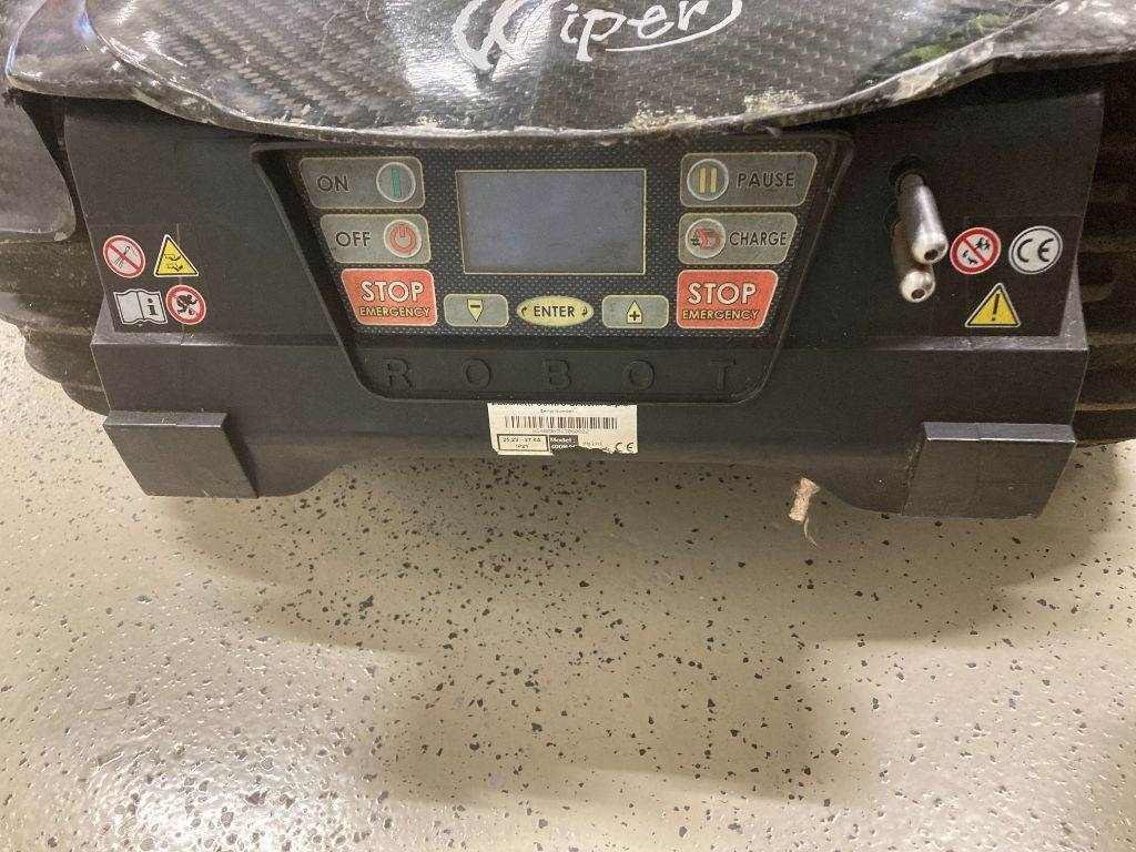 Wiper Yard (10000 m2) - Χλοοκοπτικό: φωτογραφία 5 Wiper Yard (10000 m2) - Χλοοκοπτικό: φωτογραφία 5