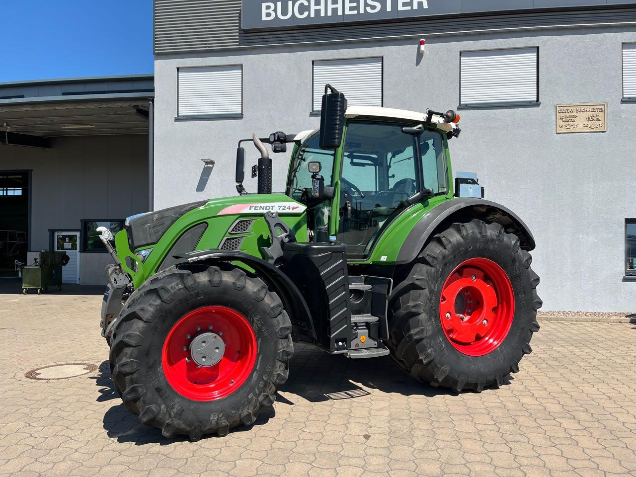 Fendt 724 Vario S4 - Τρακτέρ: φωτογραφία 1 Fendt 724 Vario S4 - Τρακτέρ: φωτογραφία 1