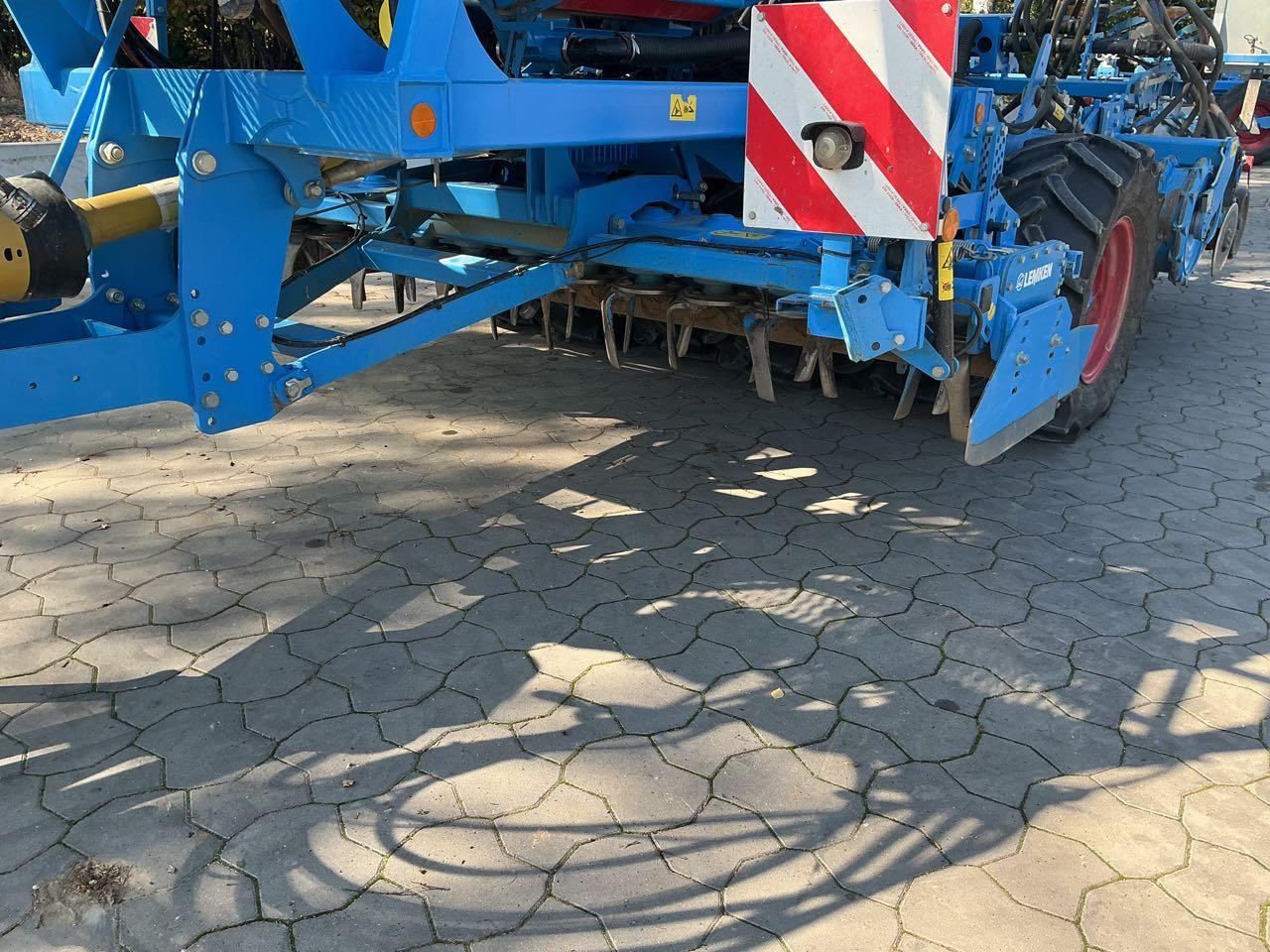 Lemken Compact Solitair 9/300 Z - Σπαρτική με σβάρνα: φωτογραφία 3 Lemken Compact Solitair 9/300 Z - Σπαρτική με σβάρνα: φωτογραφία 3