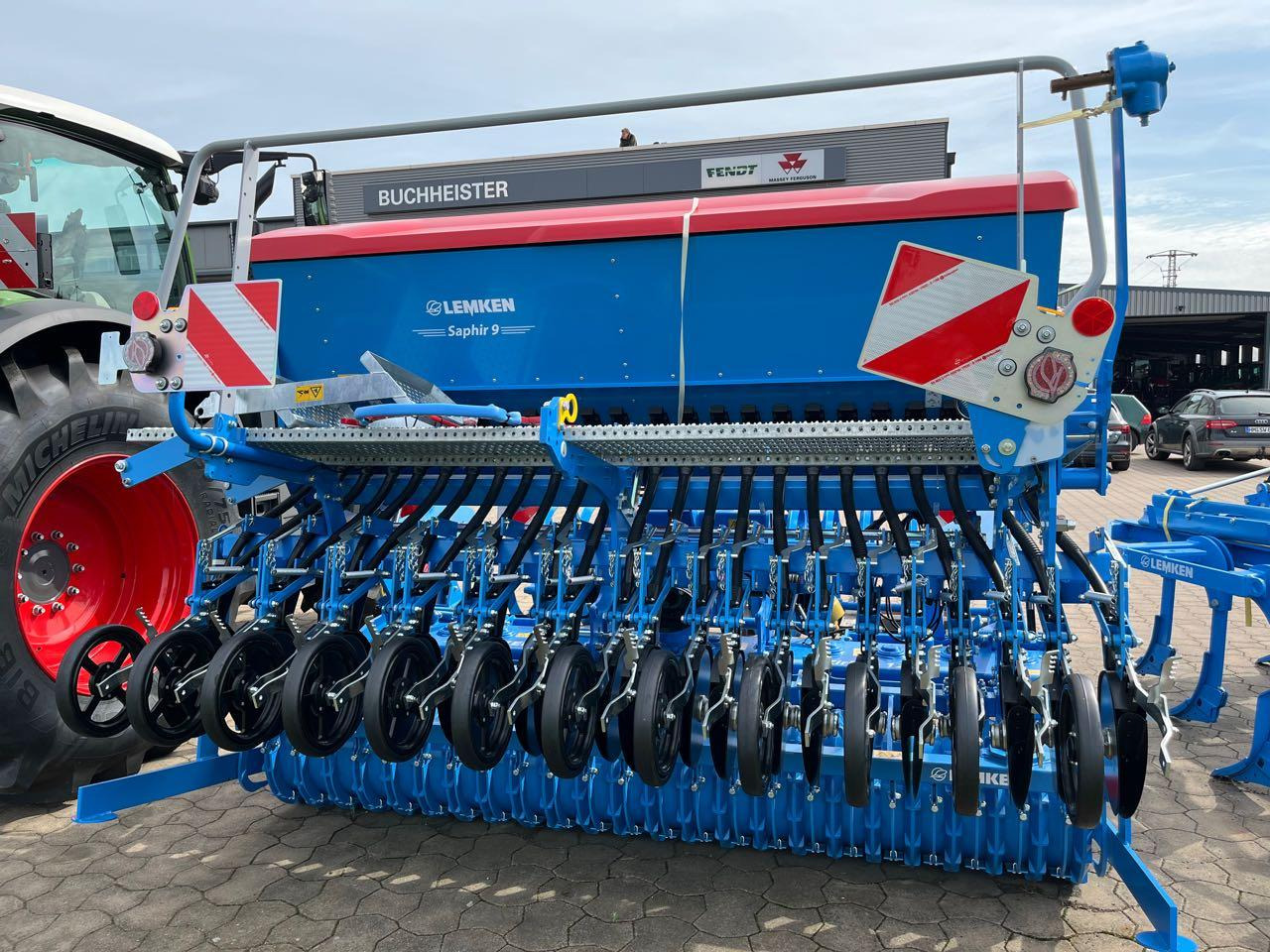 Lemken Zirkon 12/300 und Saphir 9/300 - Σπαρτική με σβάρνα: φωτογραφία 2 Lemken Zirkon 12/300 und Saphir 9/300 - Σπαρτική με σβάρνα: φωτογραφία 2