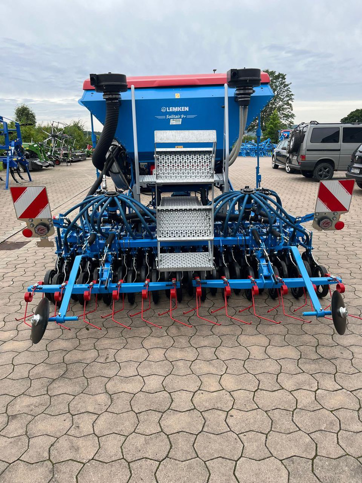 Lemken Zirkon 12 / Solitär 9-300 - Σπαρτική με σβάρνα: φωτογραφία 2 Lemken Zirkon 12 / Solitär 9-300 - Σπαρτική με σβάρνα: φωτογραφία 2