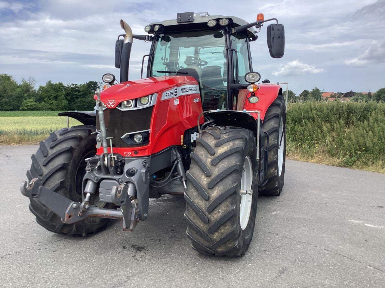 Massey Ferguson 7719 Exclusive Dyna VT - Τρακτέρ: φωτογραφία 1 Massey Ferguson 7719 Exclusive Dyna VT - Τρακτέρ: φωτογραφία 1