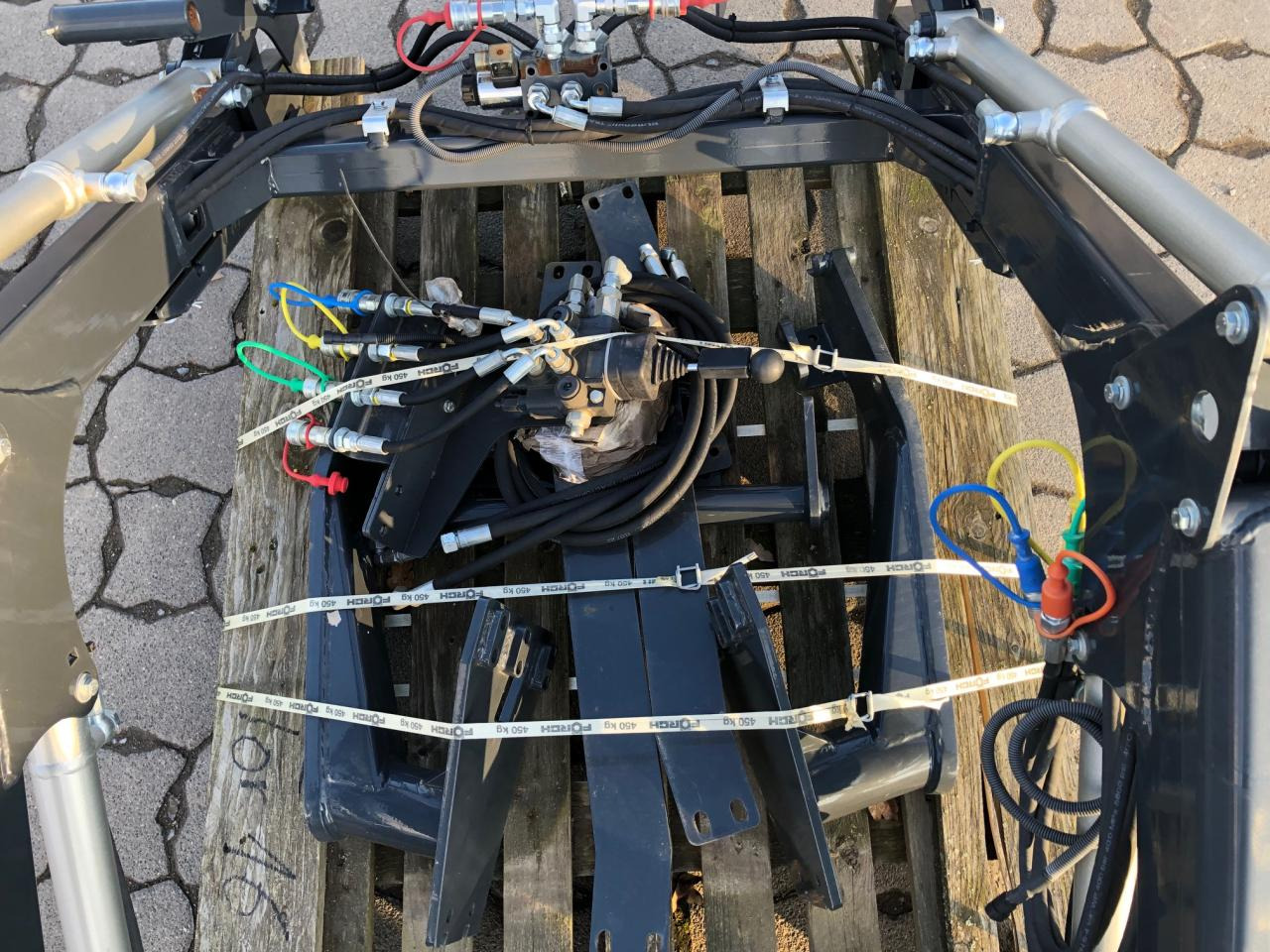 Solis PADAGAS FL200P Frontlader - Παρελκόμενα: φωτογραφία 5 Solis PADAGAS FL200P Frontlader - Παρελκόμενα: φωτογραφία 5