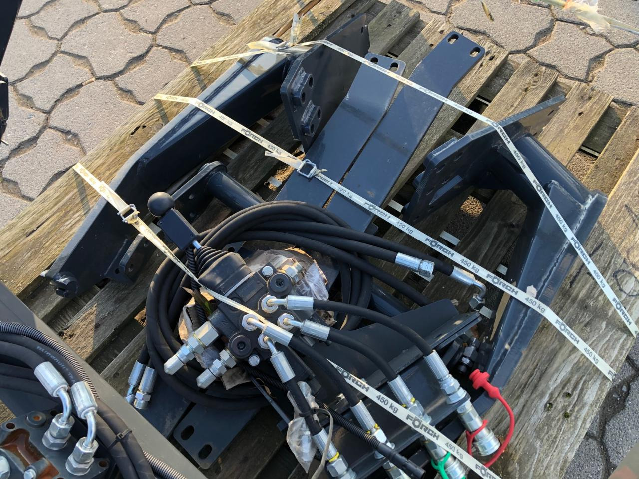 Solis PADAGAS FL200P Frontlader - Παρελκόμενα: φωτογραφία 3 Solis PADAGAS FL200P Frontlader - Παρελκόμενα: φωτογραφία 3