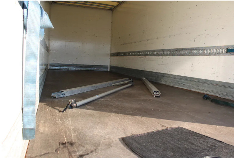 Φορτηγό κόφα DAF CF 260 + EURO 6 + LIFT: φωτογραφία 12 Φορτηγό κόφα DAF CF 260 + EURO 6 + LIFT: φωτογραφία 12