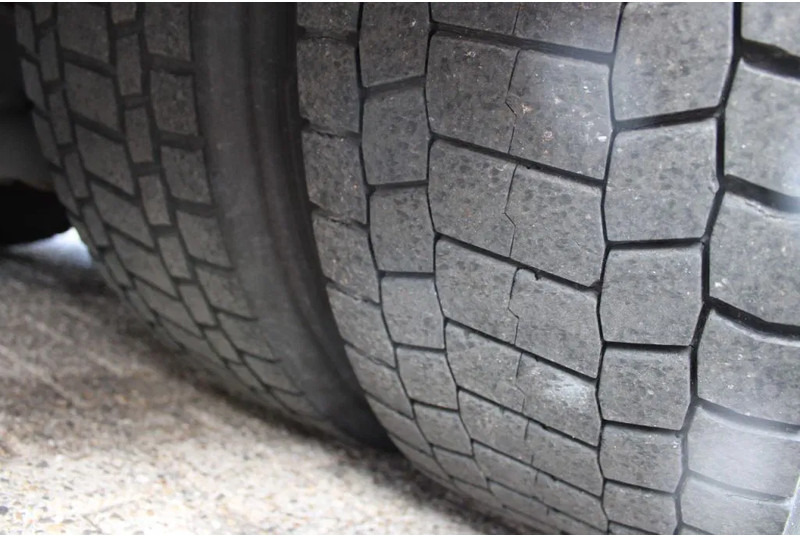 Φορτηγό μουσαμάς DAF XF 106.460 + Euro 6 + 6X2 + retarder + price is for complete incl combi: φωτογραφία 13 Φορτηγό μουσαμάς DAF XF 106.460 + Euro 6 + 6X2 + retarder + price is for complete incl combi: φωτογραφία 13