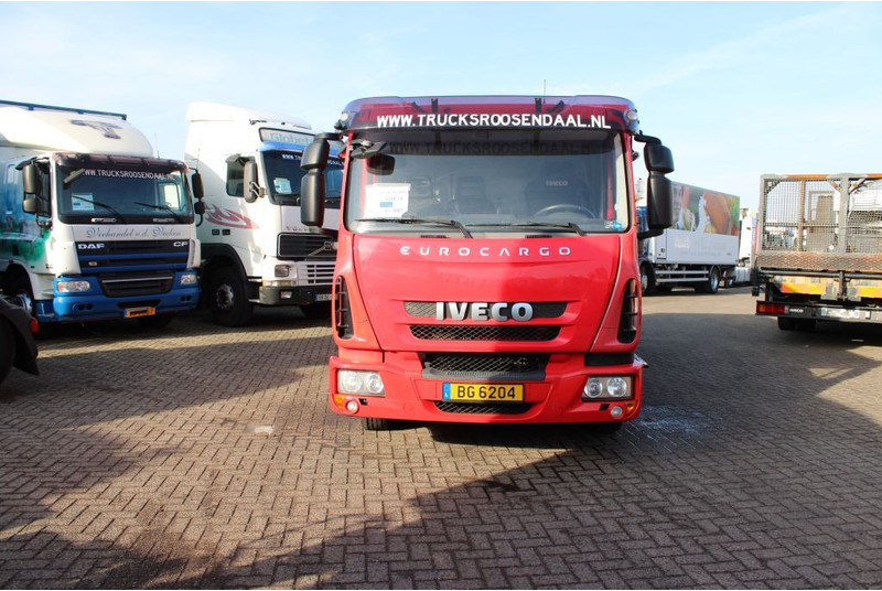 Iveco Eurocargo 100E18 + EURO 5 + LOW KM - Πυροσβεστικό όχημα: φωτογραφία 4 Iveco Eurocargo 100E18 + EURO 5 + LOW KM - Πυροσβεστικό όχημα: φωτογραφία 4