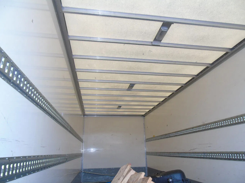 Iveco Eurocargo 120E19 + euro 6 + lift + BROKEN ENGINE - Φορτηγό κόφα: φωτογραφία 3 Iveco Eurocargo 120E19 + euro 6 + lift + BROKEN ENGINE - Φορτηγό κόφα: φωτογραφία 3