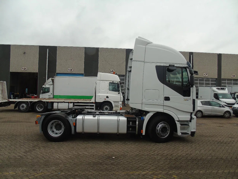 Iveco Stralis 420 + euro 6 - Τράκτορας: φωτογραφία 3 Iveco Stralis 420 + euro 6 - Τράκτορας: φωτογραφία 3