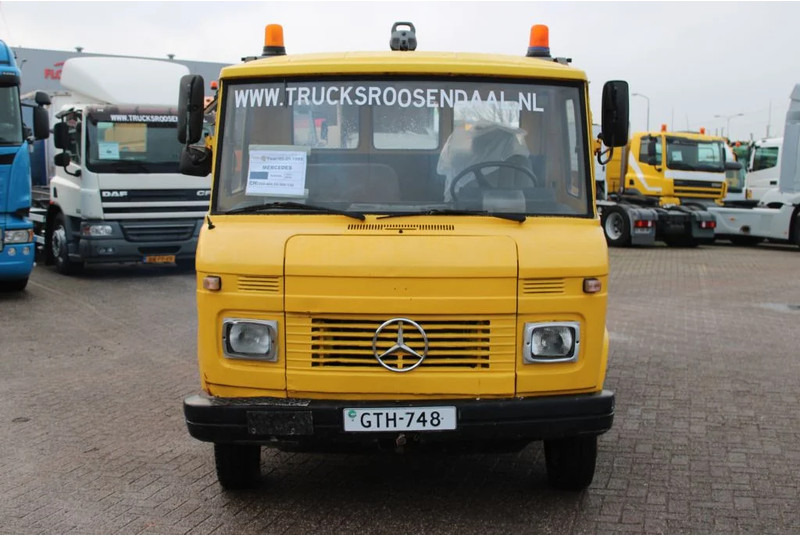 Mercedes-Benz 508 MANUAL - Φορτηγό αυτοκινητάμαξα: φωτογραφία 2 Mercedes-Benz 508 MANUAL - Φορτηγό αυτοκινητάμαξα: φωτογραφία 2