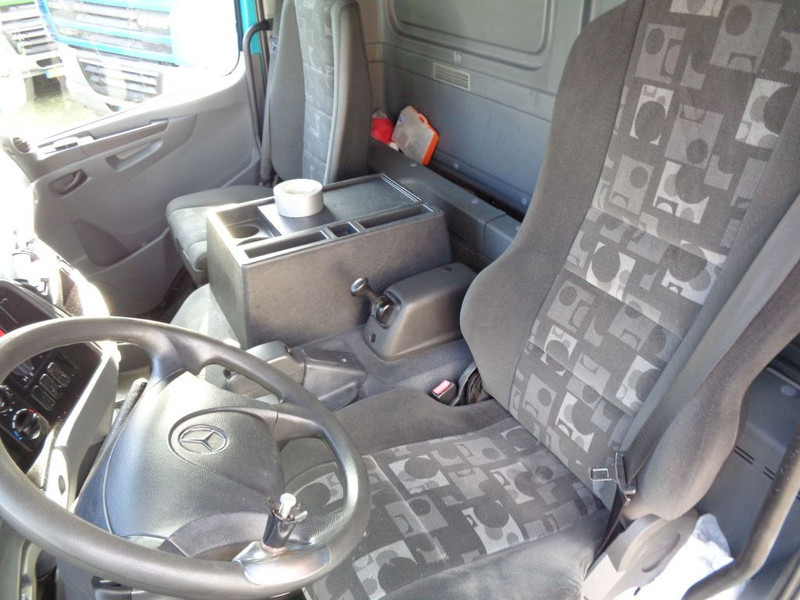 Mercedes-Benz AXOR 1823 + Dhollandia Lift - Φορτηγό κόφα: φωτογραφία 4 Mercedes-Benz AXOR 1823 + Dhollandia Lift - Φορτηγό κόφα: φωτογραφία 4